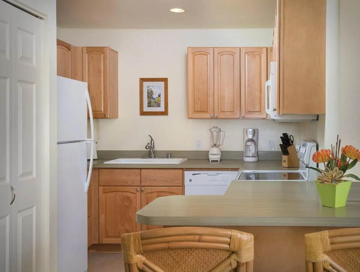 Image 4 of Beautiful 2 bedroom Condo @ Kona!
