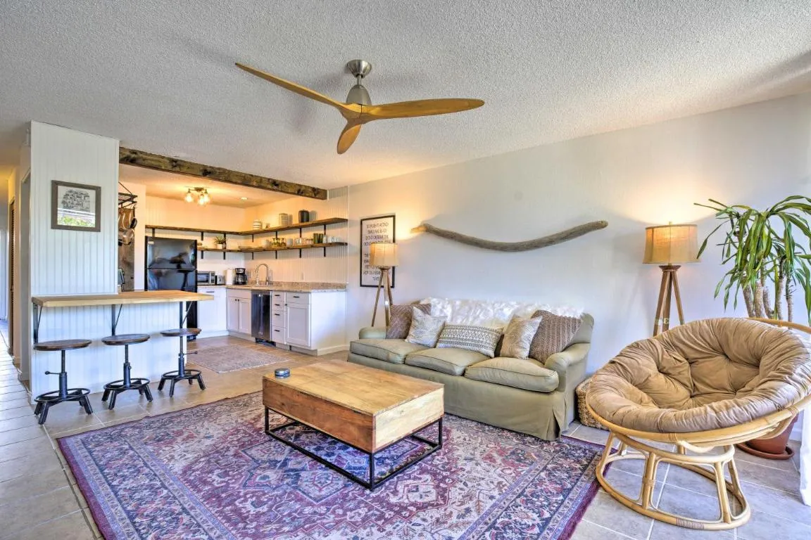 Image of Big Island Condo with Pool Access 1 Mi to Beach!