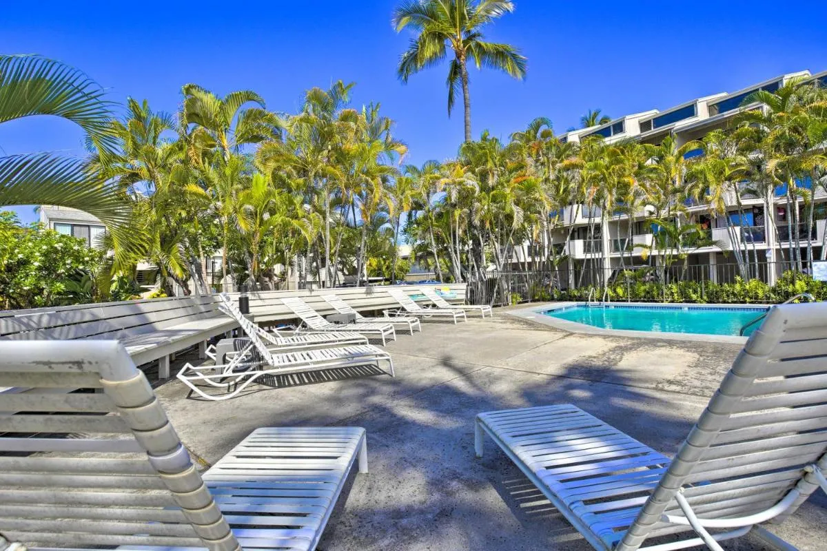 Image 5 of Big Island Condo with Pool Access 1 Mi to Beach!