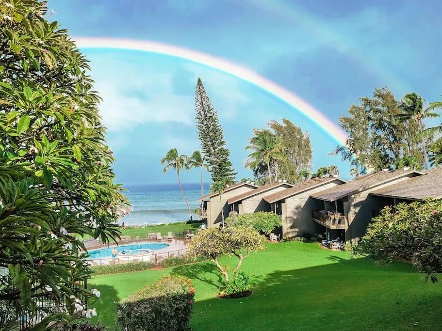 Image of Coral Cove-Poolside Condo and Panoramic Ocean View