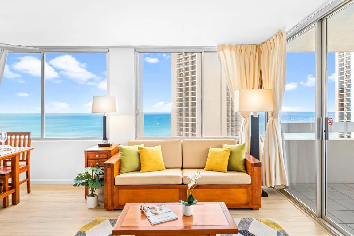 Image of Cozy Ocean View 1BR Hideaway 3 Mins to the Beach