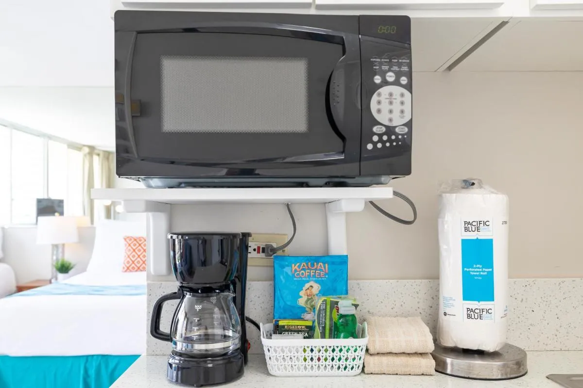 Image 4 of Cozy Waikiki Studio at Aqua Aloha Surf
