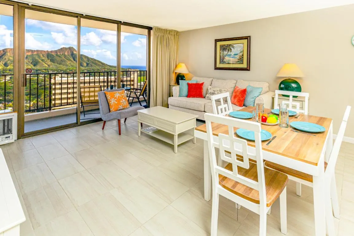 Image of Diamond Head & Ocean View Gem Near Waikiki Beach, Parking’s On Us
