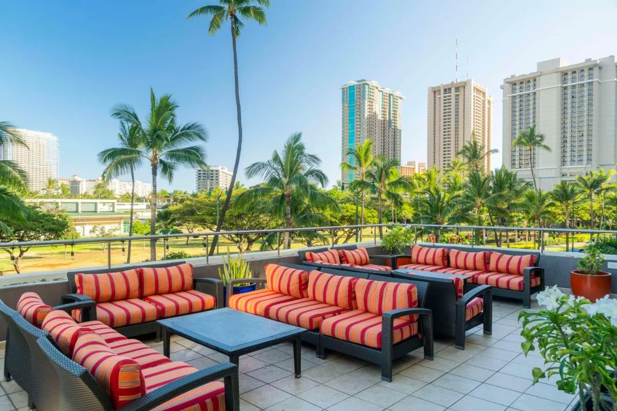 Image 6 of DoubleTree by Hilton Alana – Waikiki Beach