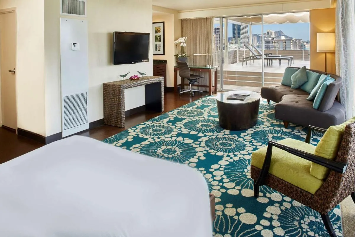 Image 5 of DoubleTree by Hilton Alana – Waikiki Beach