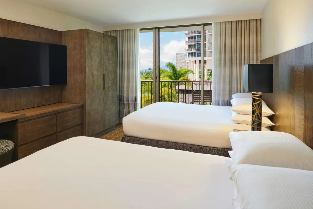 Image 5 of Embassy Suites by Hilton Waikiki Beach Walk