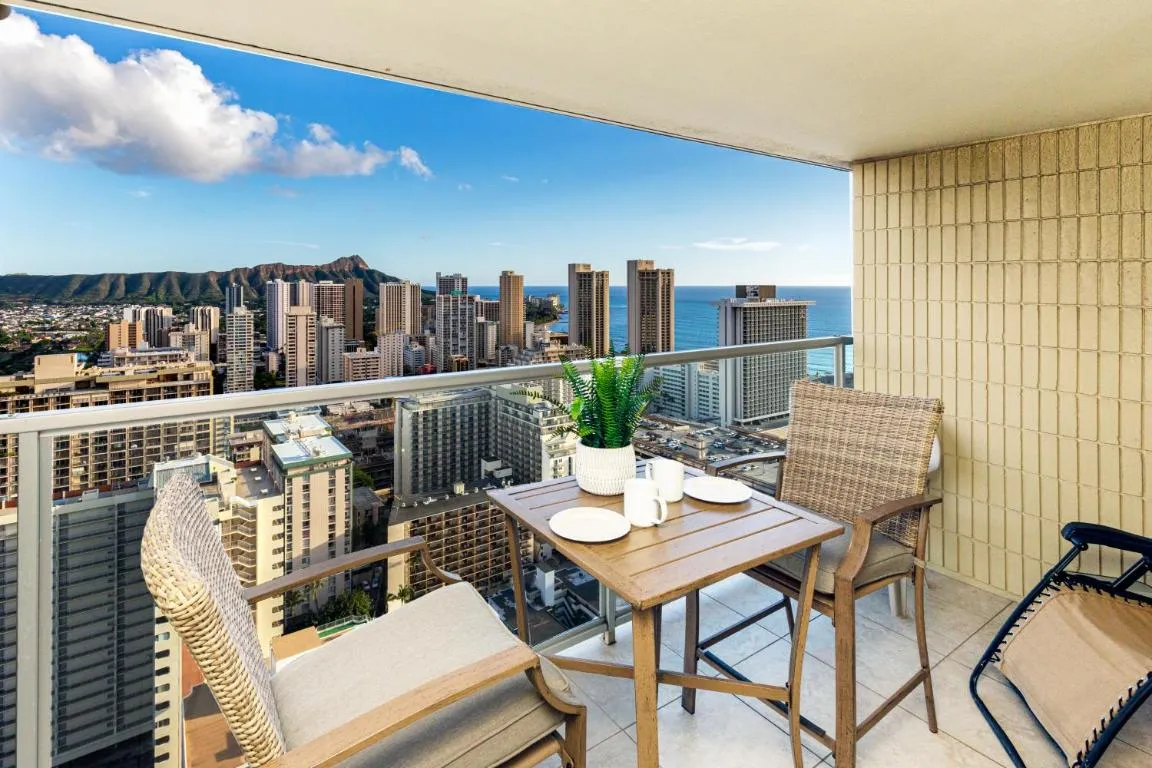 Image of Escape to Paradise, Ocean & Diamond Head View Studio in Waikiki!