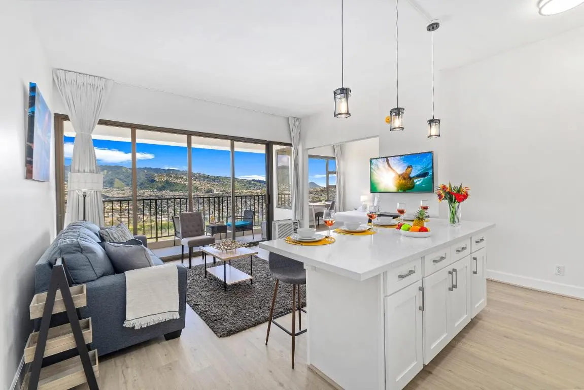 Image of Fully Renovated 1BR with King Bed, Great Mountain Views, and Free Parking!