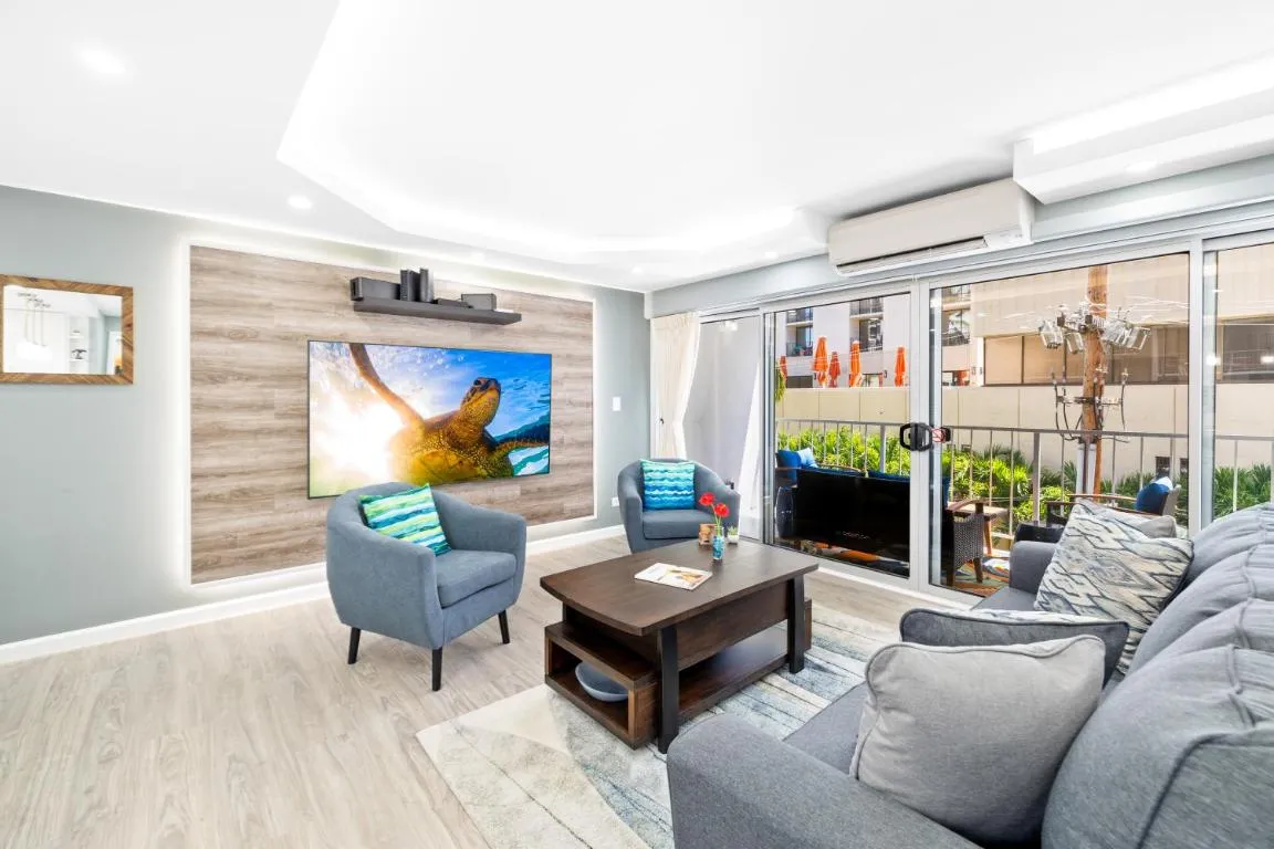 Image of Fully Renovated 2BR 2BA with Free Parking, Steps to beach!