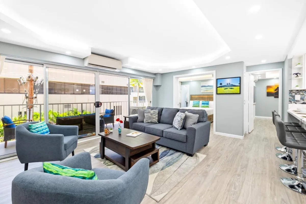 Image 4 of Fully Renovated 2BR 2BA with Free Parking, Steps to beach!