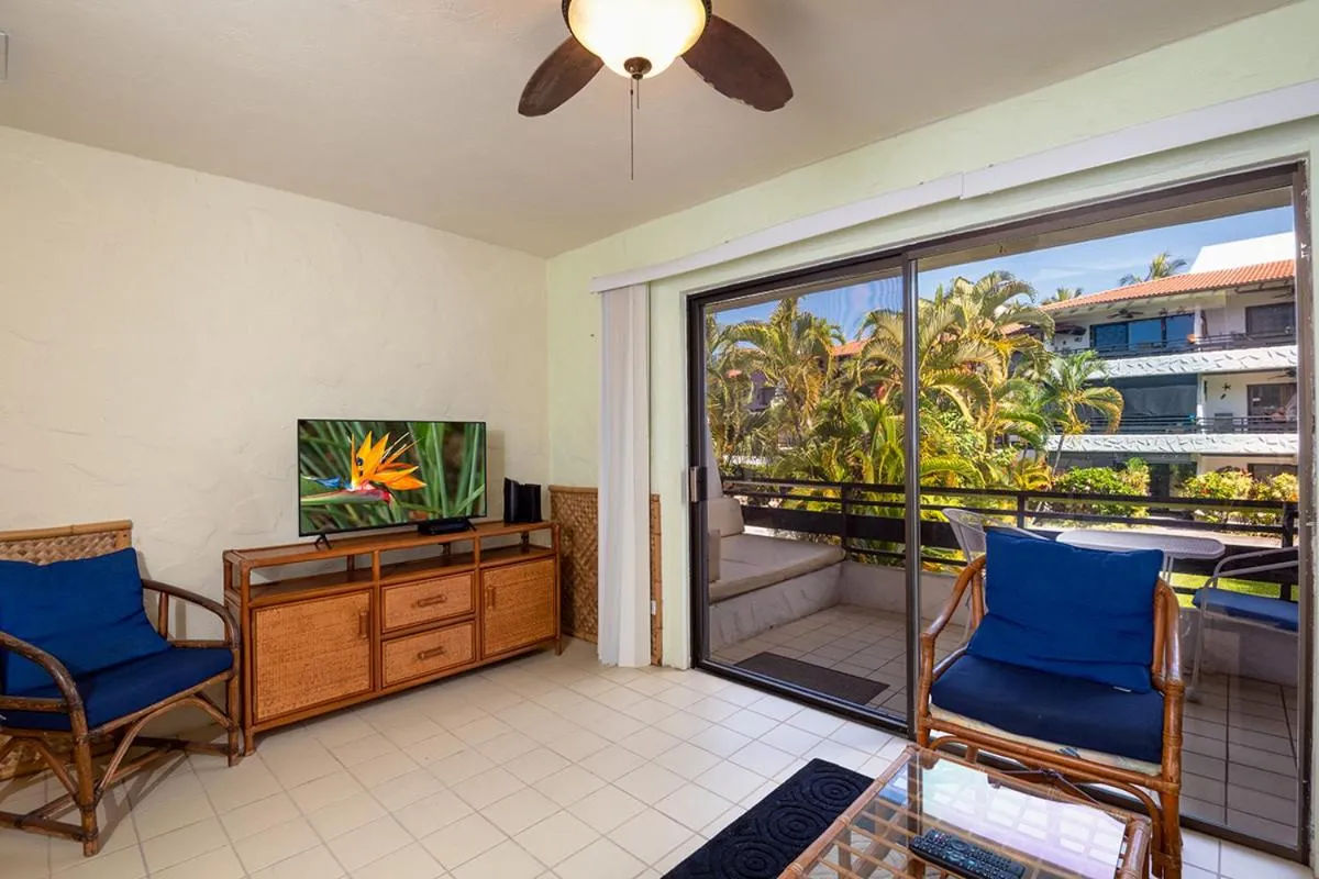 Image 5 of Gem of the Kona Coast Relax in the pool or the saltwater pool nearby CDEA207