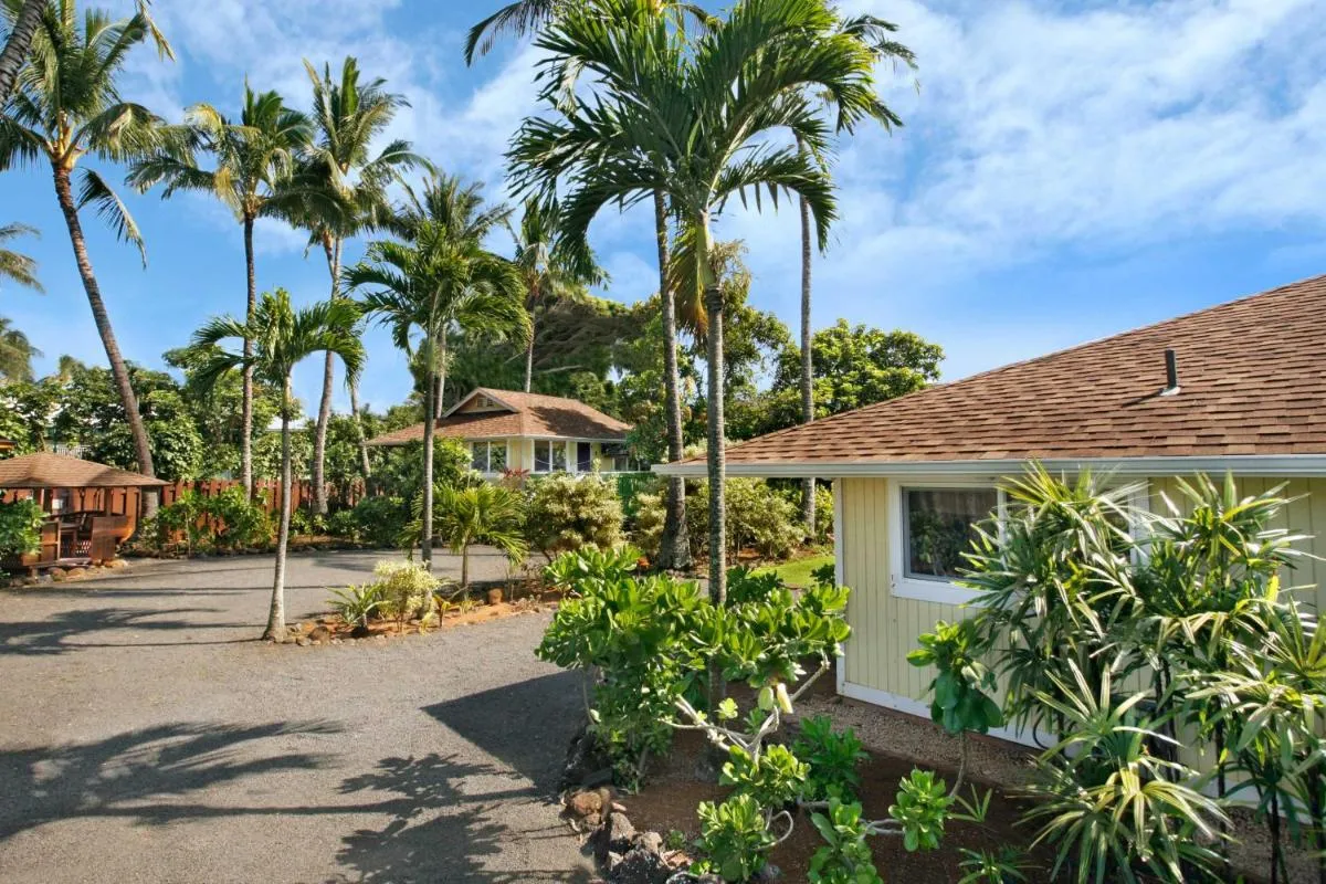 Image 4 of Hale Iki Kapaa Cottage – 1 Block to Beach!