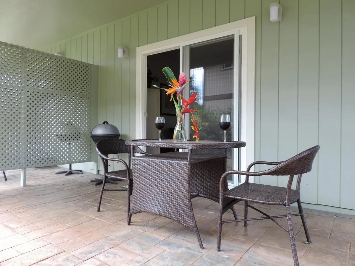 Image 3 of Hale Pua Villa – Hibiscus Suite