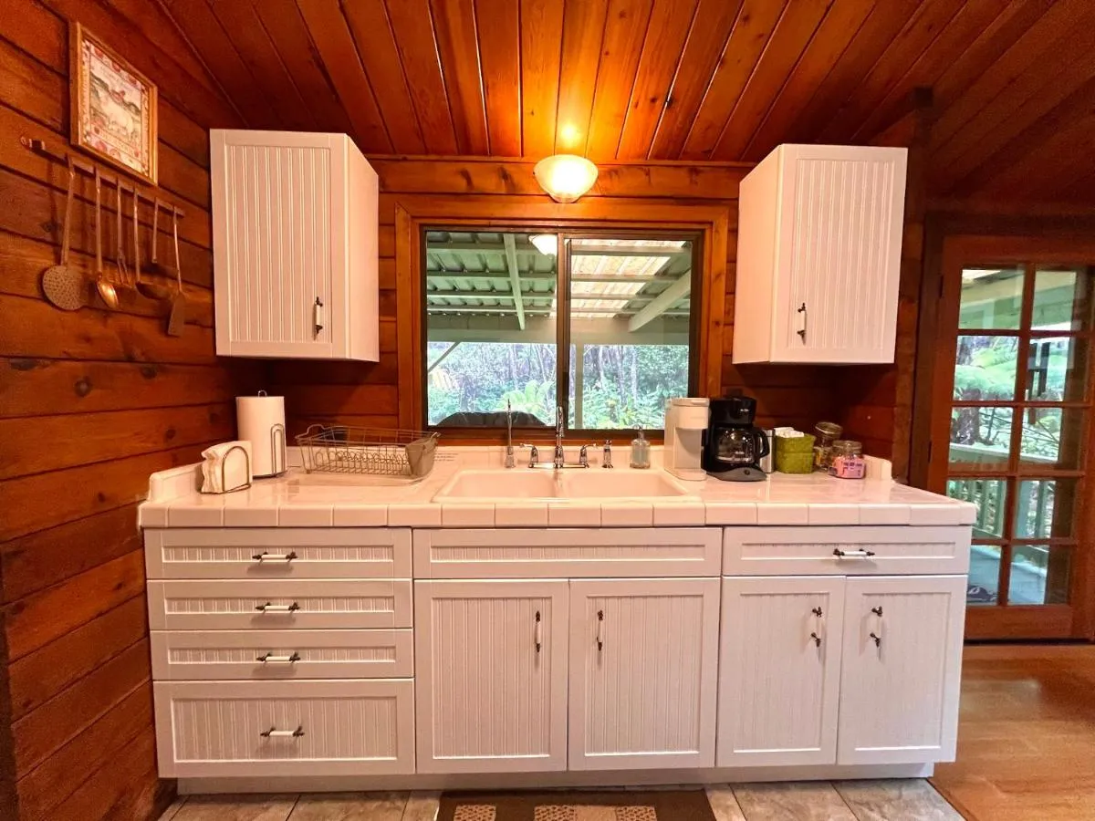 Image 1 of Hale Sweet Hale as seen on HGTV