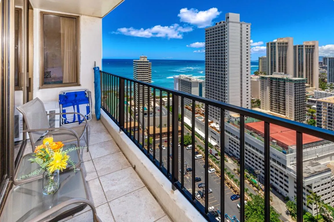Image of High-Floor Stylish Ocean Views Condo with Parking
