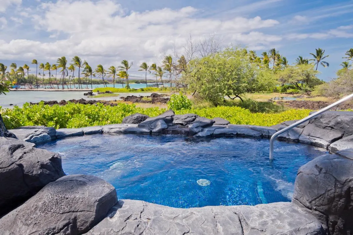 Image 2 of Hilton Pool Pass Included, Kolea – Luxe 2BR Villa Steps to Beach Pool HotTub Gym