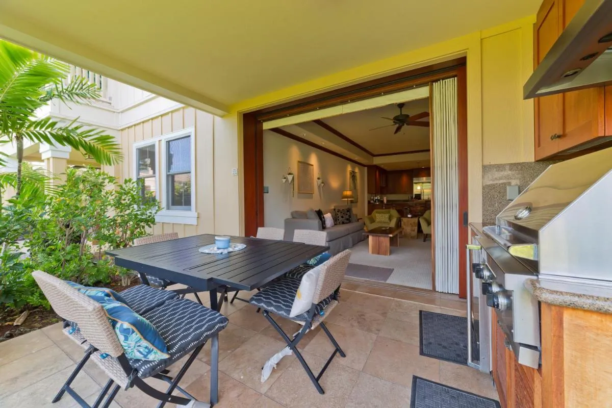 Image 5 of Hilton Pool Pass Included, Kolea – Luxe 2BR Villa Steps to Beach Pool HotTub Gym