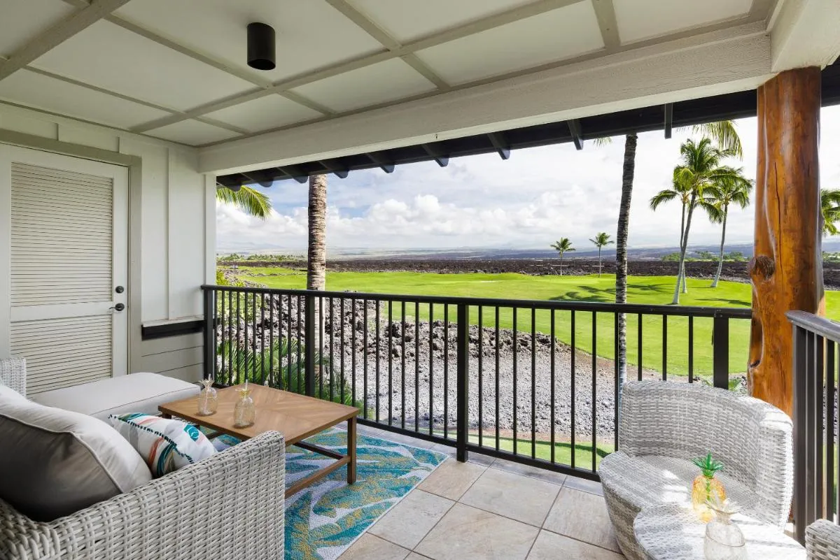Image 1 of Hilton Pool Pass Included – Luxury Living on the Green w Pool Hot Tub & Views