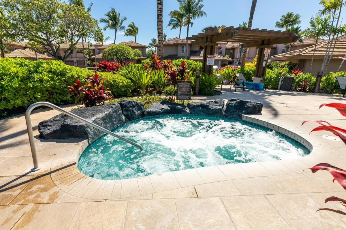 Image 3 of Hilton Pool Pass Included – Stylish Central Villa Mins to Beach Pool & Spa