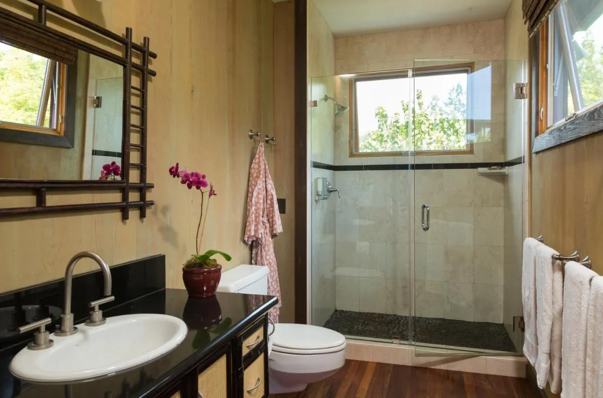 Image 2 of Holualoa Inn