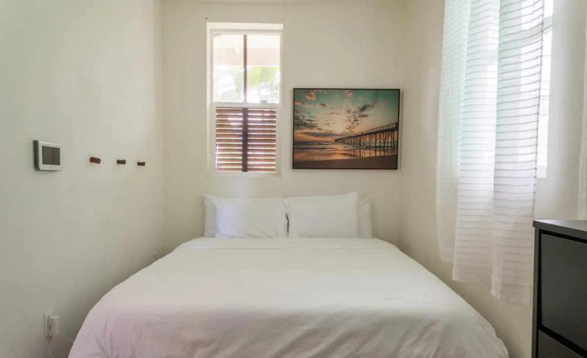 Image of Hummingbird Oceanfront Cottage