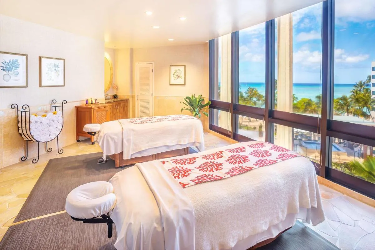 Image 4 of Hyatt Regency Waikiki Beach Resort & Spa