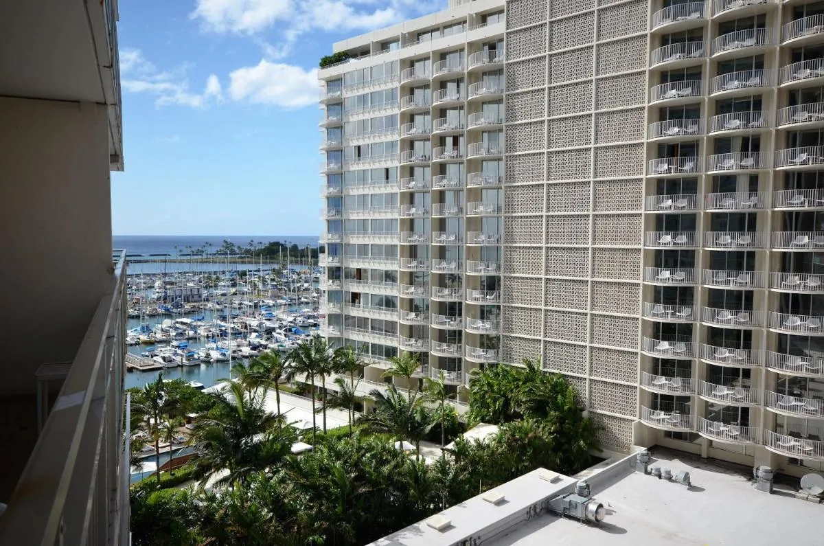 Image 5 of IH909 Waikiki 1777 Ala Moana Blvd Honolulu