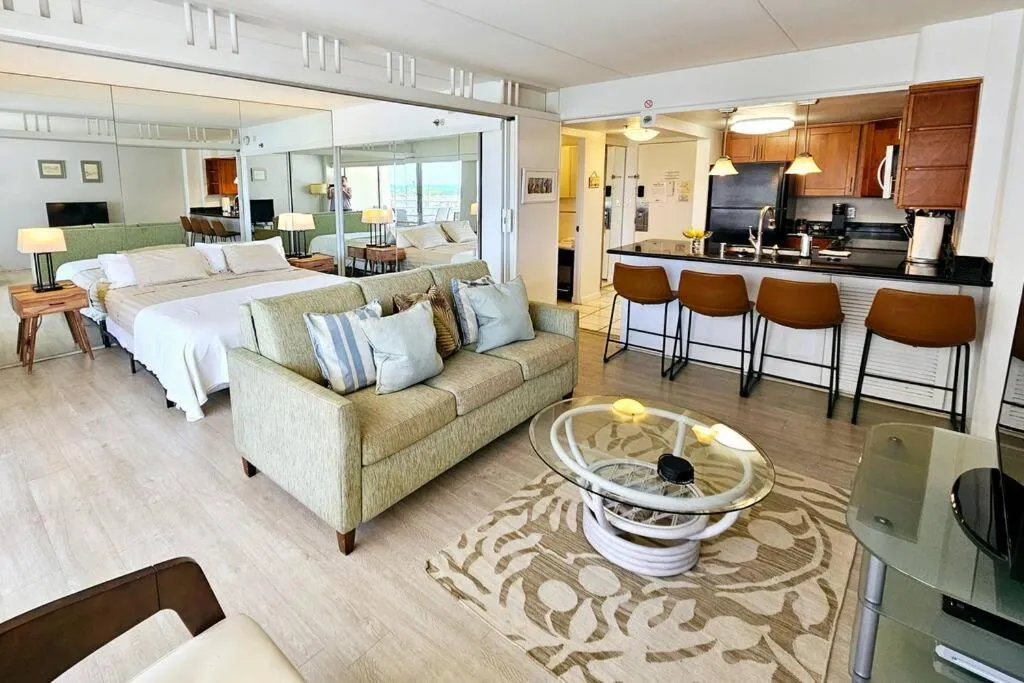 Image 4 of Ilikai Hotel Condo with Kitchen and Ocean View