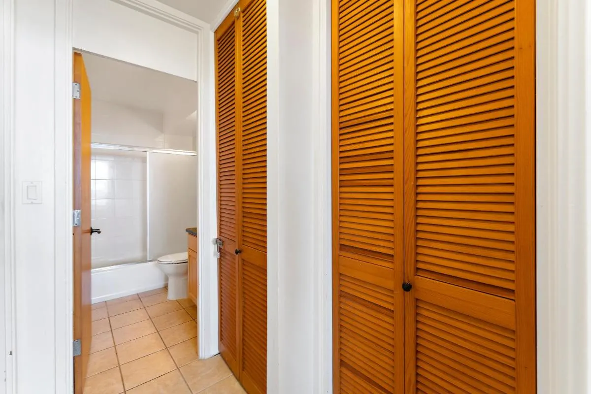 Image 2 of Ilikai Marina 1BR Condo, Ocean View Haven