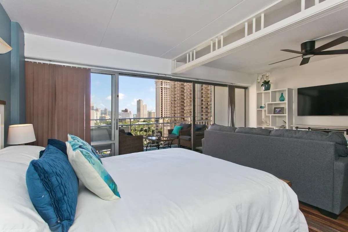 Image 4 of Ilikai Vacation Rentals