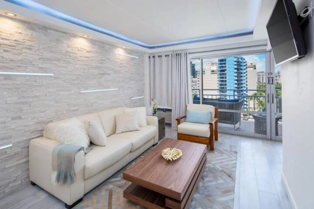 Image 5 of Ilikai’s Best Beach Front Executive Suite