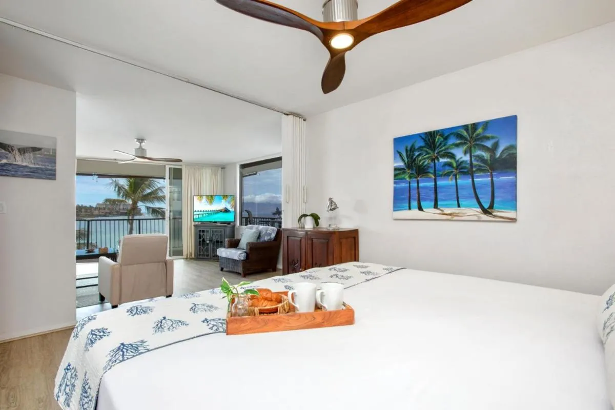 Image 1 of KBM Resorts: Hale Ono Loa HOL-409 Penthouse oceanfront wrap around lanai Includes Rental Car