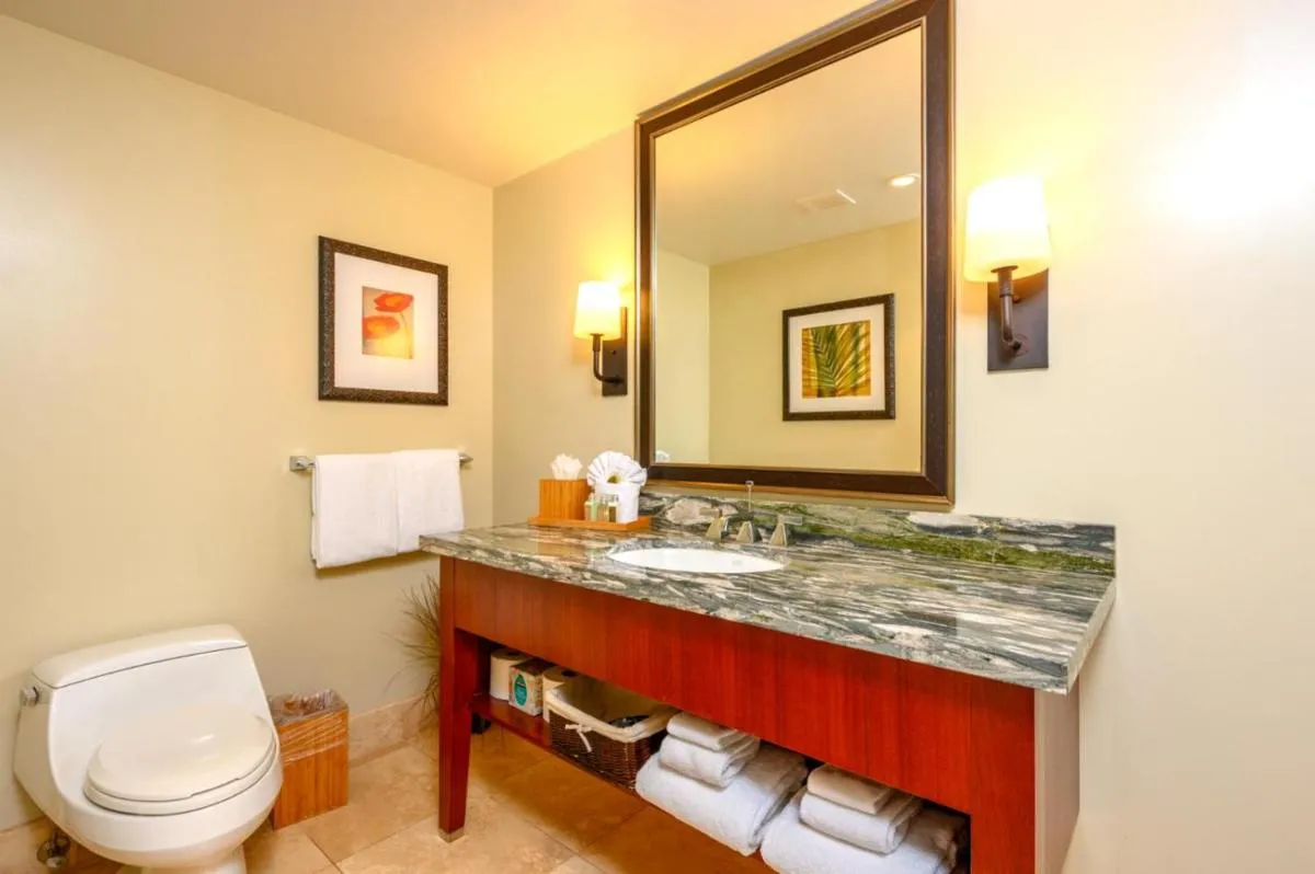 Image 2 of KBM Resorts: Honua Kai Hokulani HKH-150 Ocean Front Groundfloor 3 Bedrooms Includes Rental Car