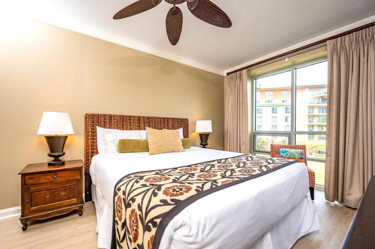 Image 1 of KBM Resorts: Honua Kai Hokulani HKH-344 Ocean Views Stunning Sunsets Includes Rental Car