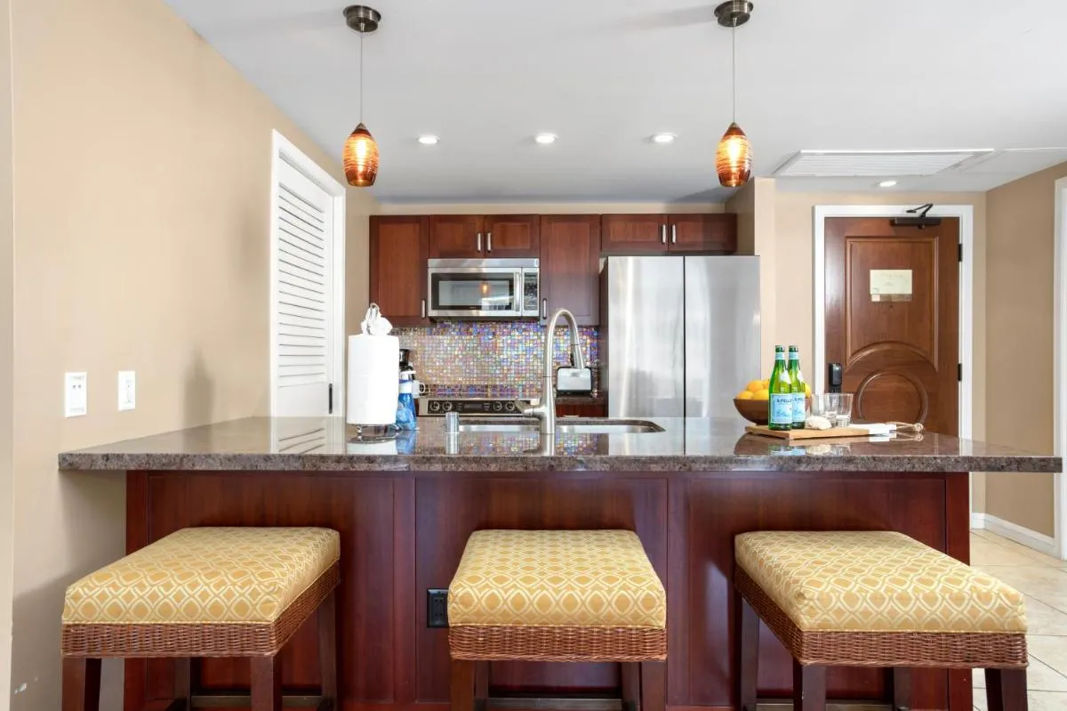 Image 4 of KBM Resorts: Honua Kai Konea HKK-445 Remodeled Spacious Ocean Views Includes Rental Car
