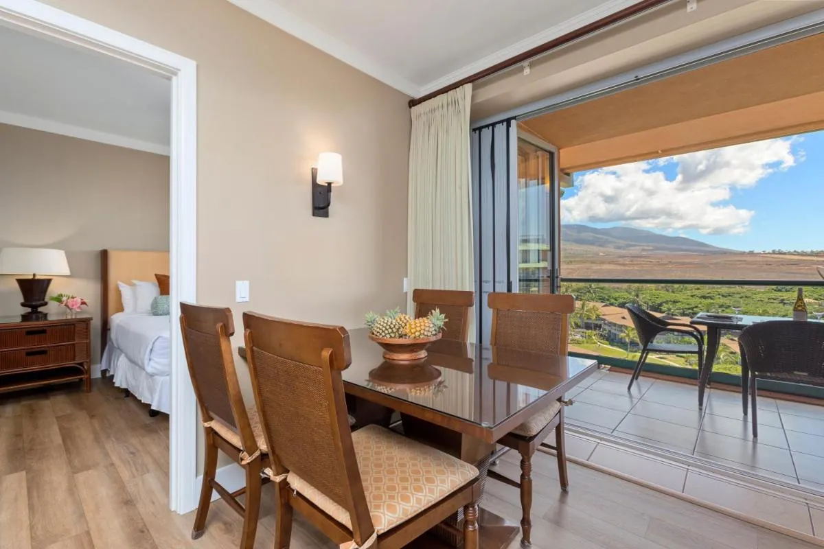 Image 3 of KBM Resorts: Honua Kai Konea HKK-816 Mountain View w beach gear Includes Rental Car