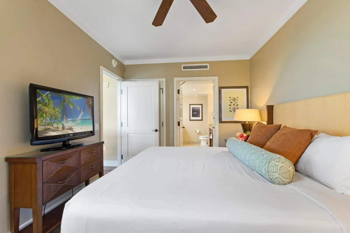 Image 6 of KBM Resorts: Honua Kai Konea HKK-816 Mountain View w beach gear Includes Rental Car