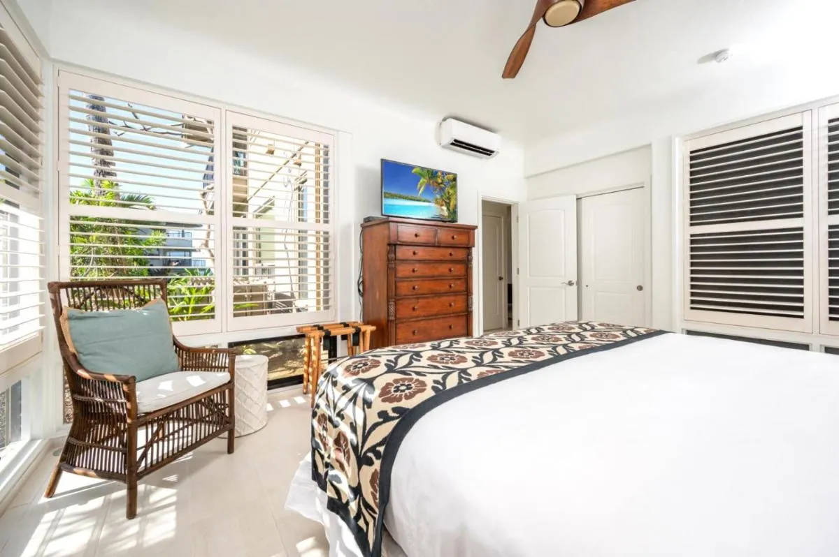 Image 6 of KBM Resorts: Kapalua Bay Villa KBV-28G2 Beautiful Ocean Front Remodeled Includes Rental Car