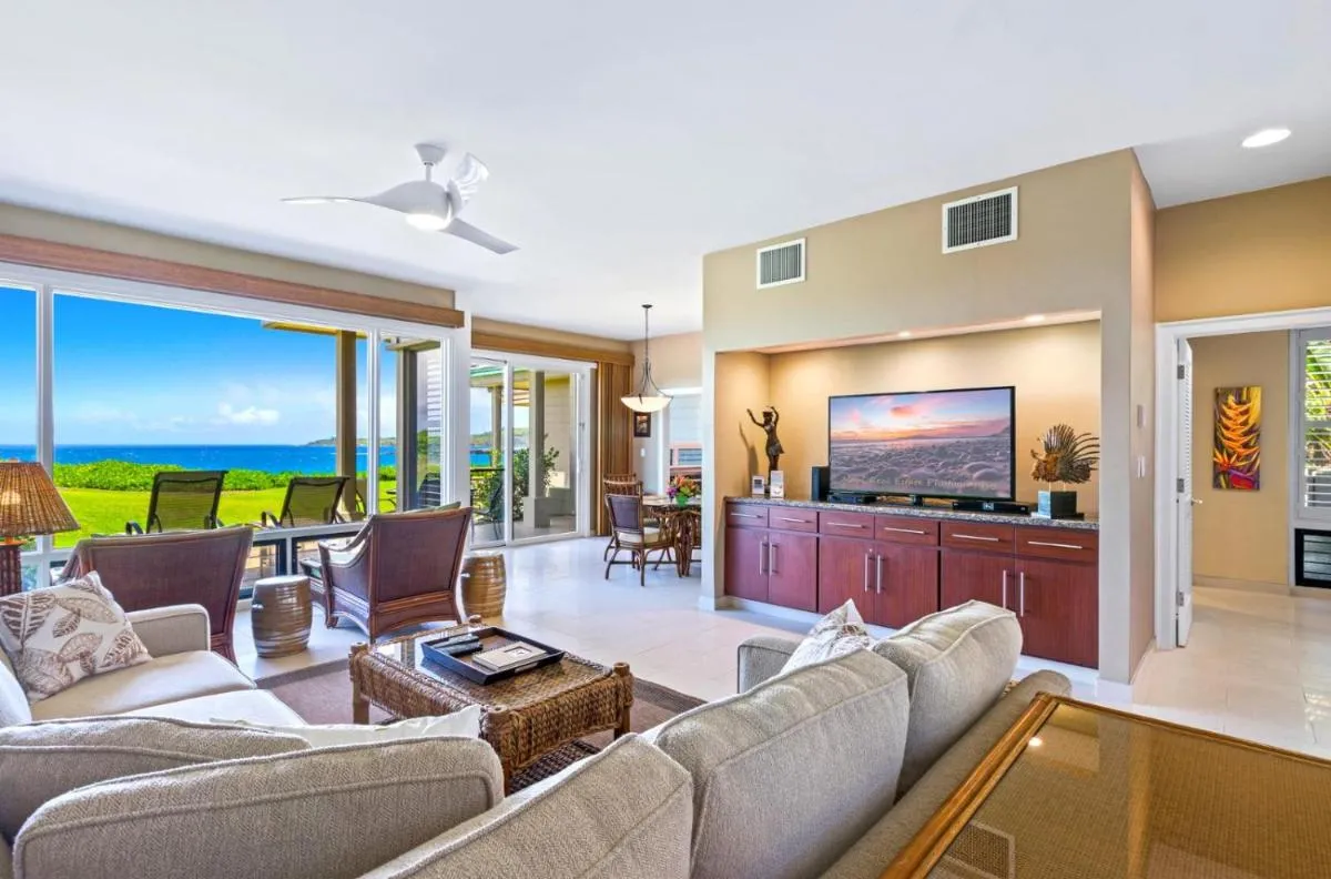 Image 4 of KBM Resorts: Kapalua Bay Villa KBV-30G2 Ocean Front Amazing Views Includes Rental Car