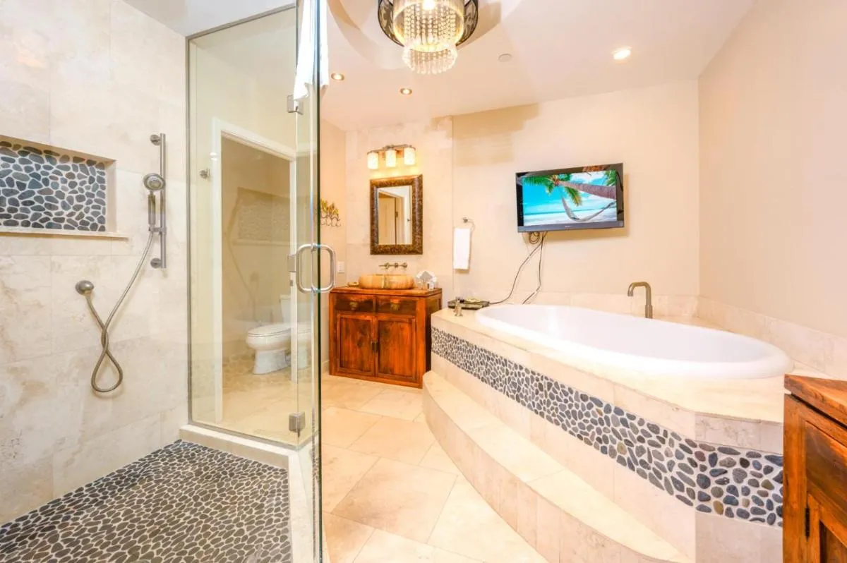Image 2 of KBM Resorts: Kapalua Golf Villa KGV-14P6 Golf Course Views Chefs Kitchen Includes Rental Car