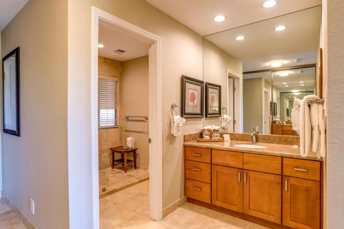 Image 2 of KBM Resorts: Kapalua Golf Villa KGV-16T4 Remodeled Ocean Views Includes Rental Car