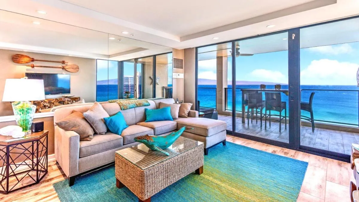 Image 5 of KBM Resorts: Mahana MAH-1211 Penthouse Ocean Front Watch Sunsets Includes Rental Car