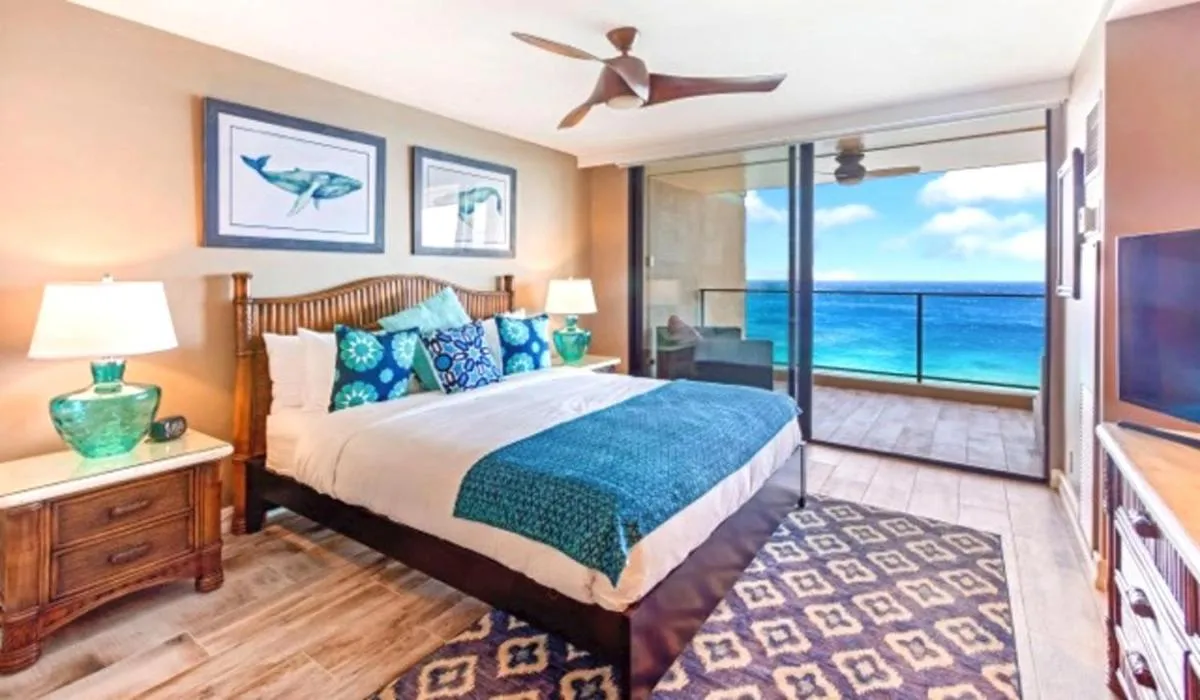 Image 6 of KBM Resorts: Mahana MAH-1211 Penthouse Ocean Front Watch Sunsets Includes Rental Car
