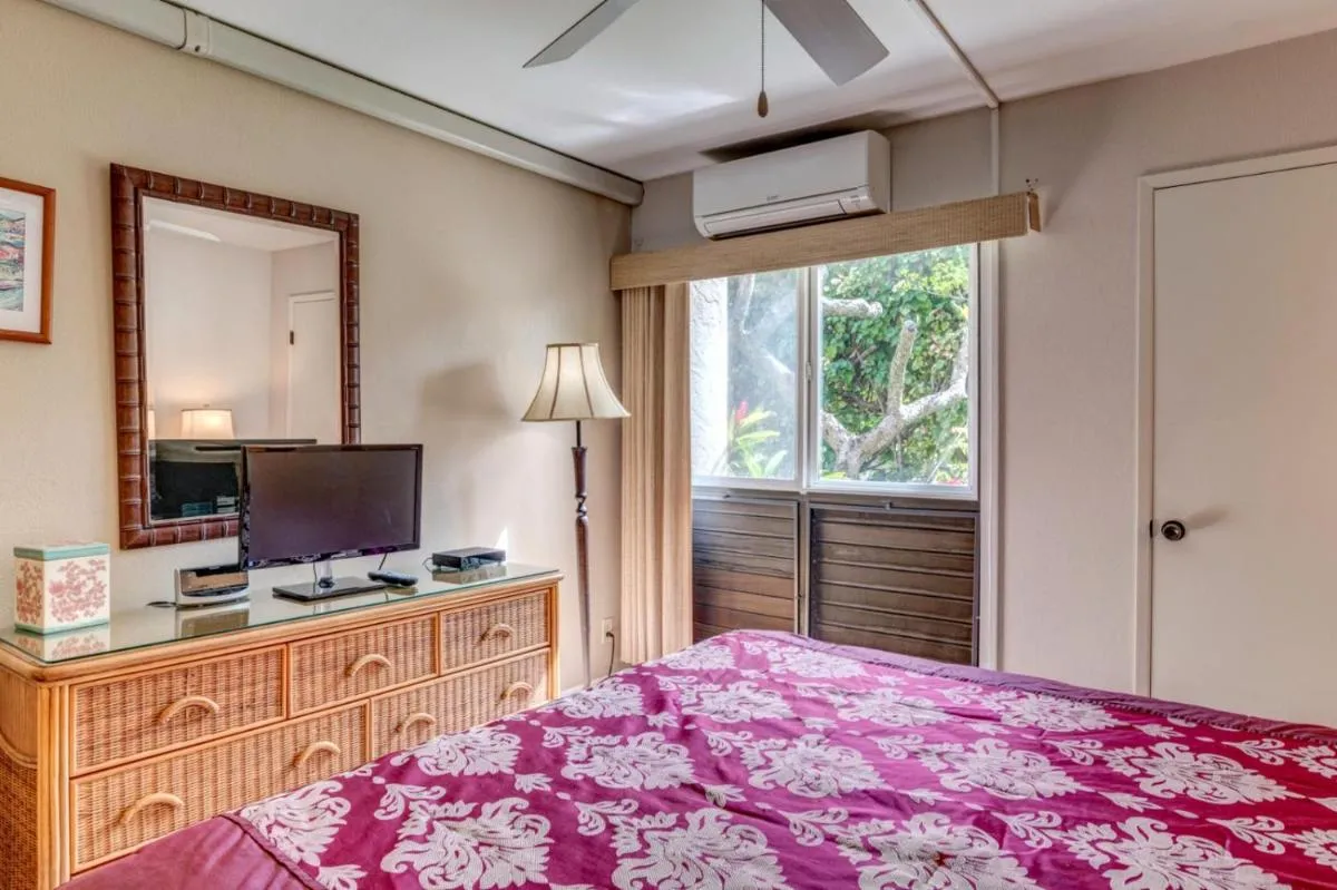 Image 6 of KBM Resorts: Napili Point NAP-B43 Ocean and Mountain Views Includes Rental Car