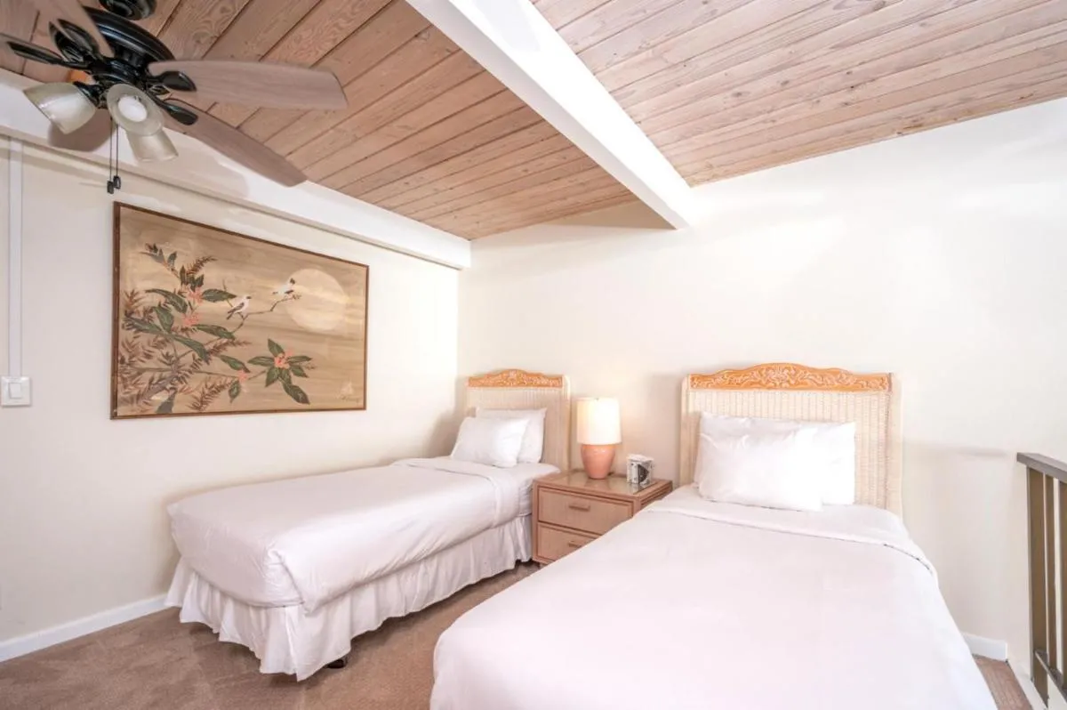 Image 6 of KBM Resorts: Napili Point NAP-C18 Ocean Front Spacious Villa Includes Rental Car
