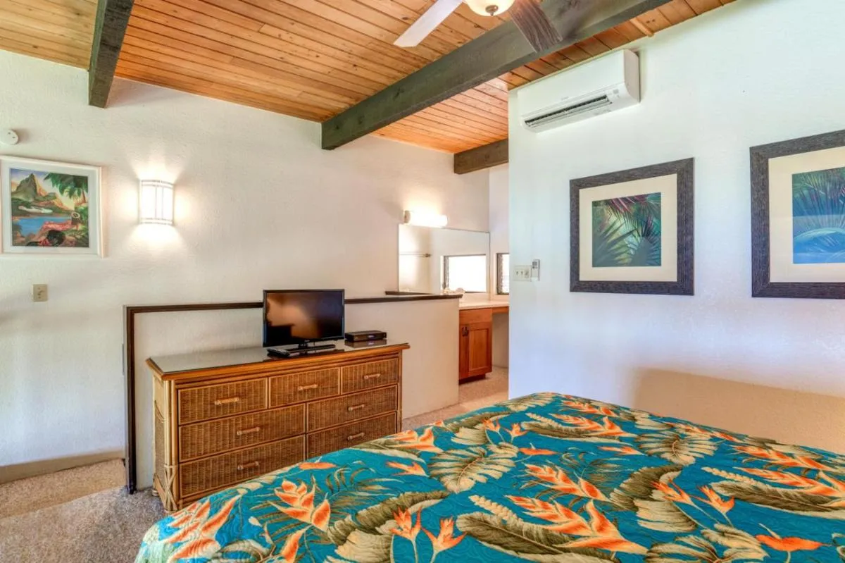Image 6 of KBM Resorts: Napili Point NAP-C42 Gorgeous 2 Bedrooms Ocean View Includes Rental Car