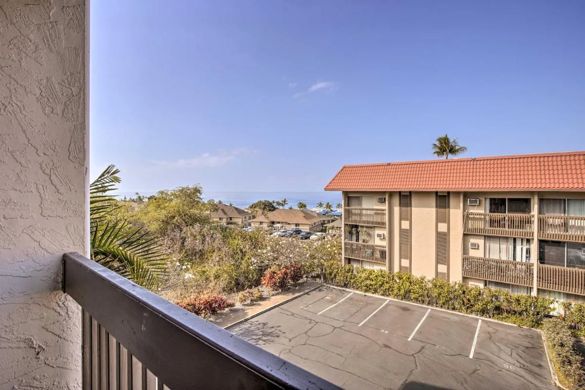Image 6 of Kailua-Kona Condo Steps to Beach and Downtown!