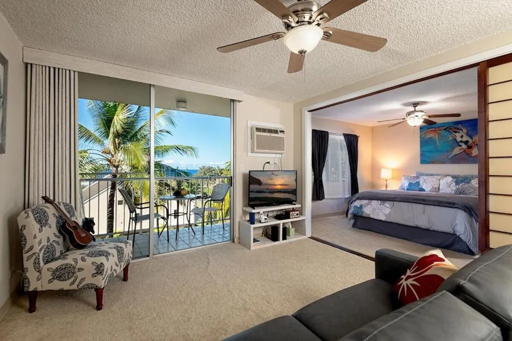 Image of Kailua Village 5th floor – View of Kailua Bay KV506