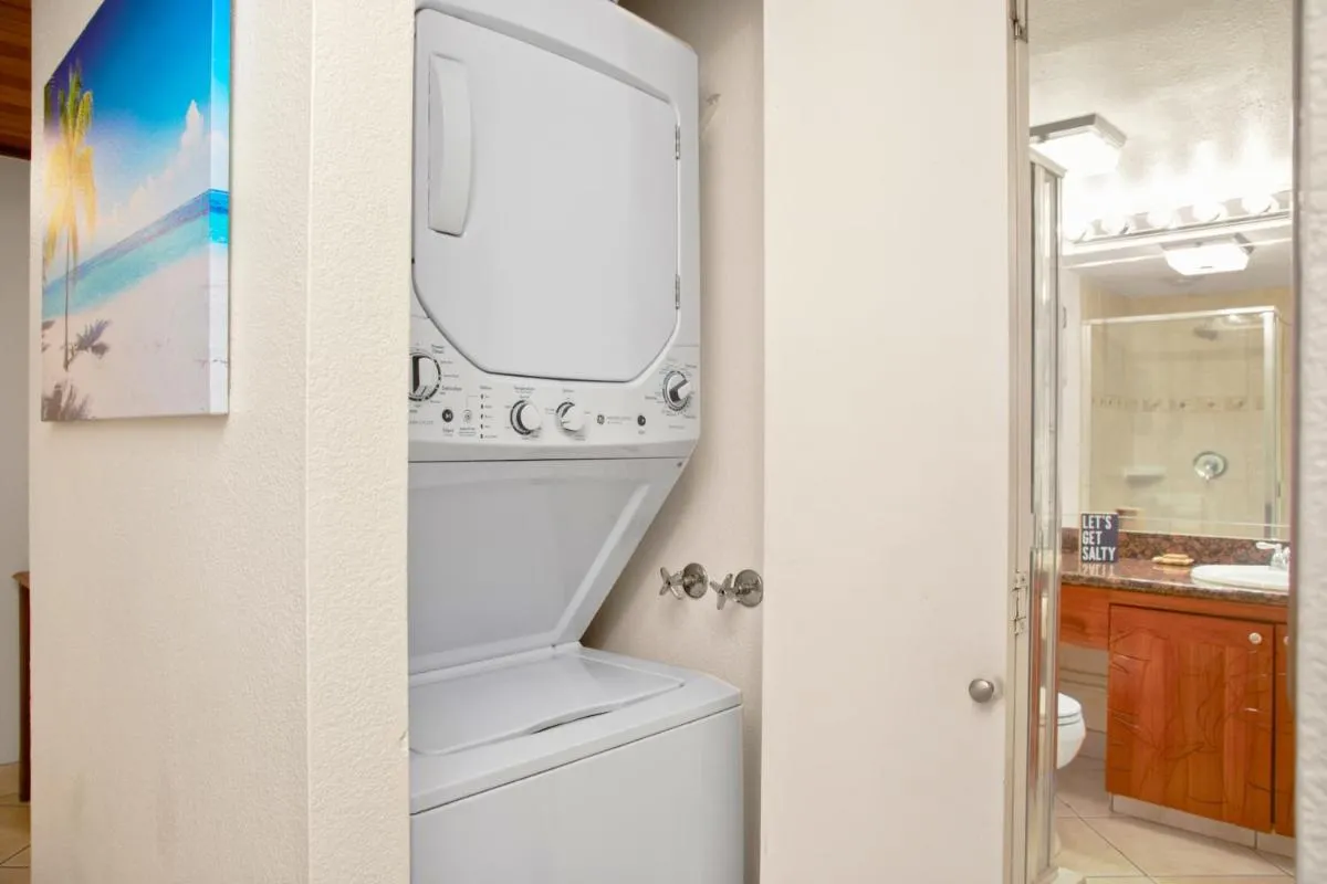 Image 2 of Kamaole Sands 1BR 2BA, Smart TV, Walk to Beach & Free Parking