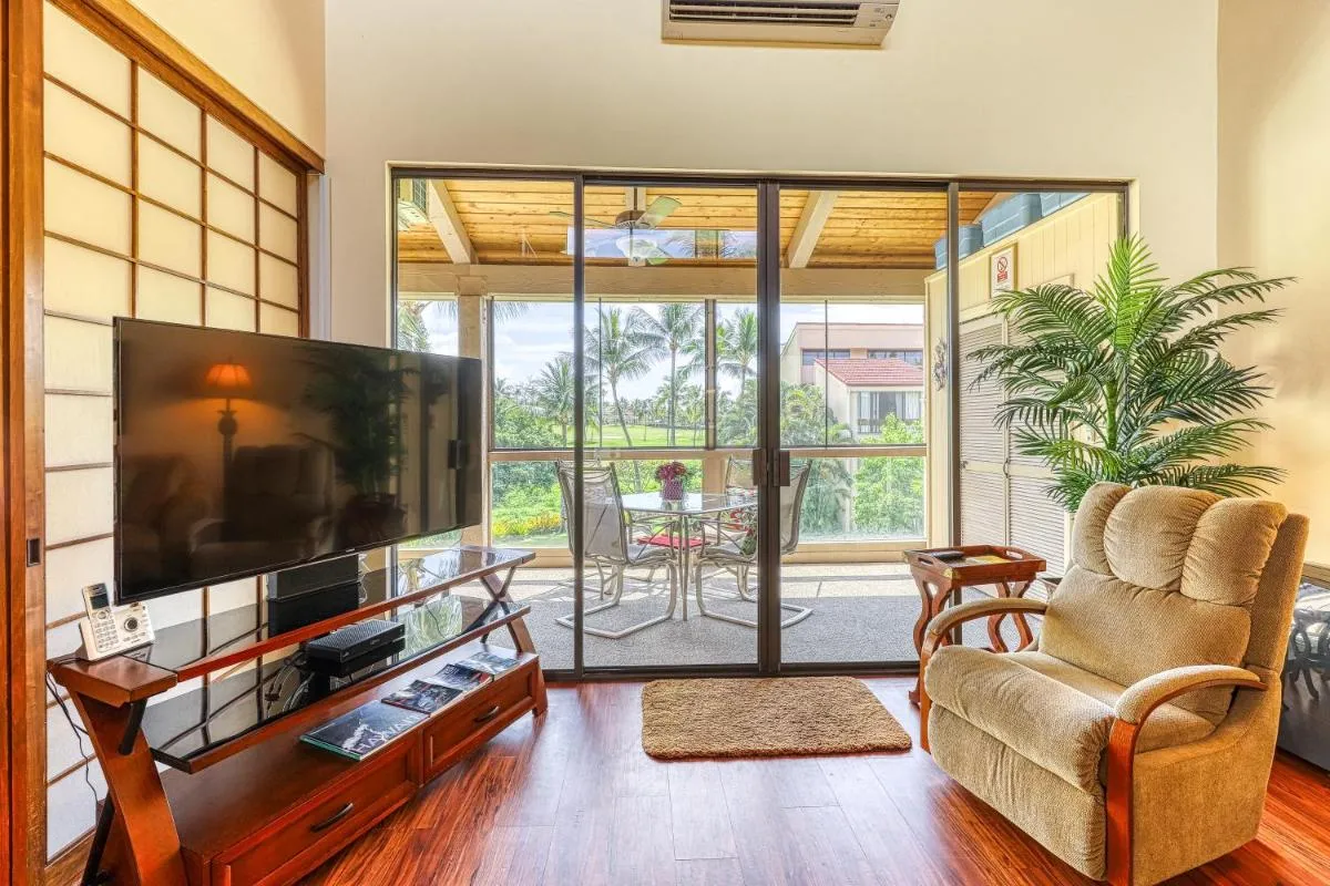 Image 5 of Keauhou Kona Surf & Racquet Club #7-302